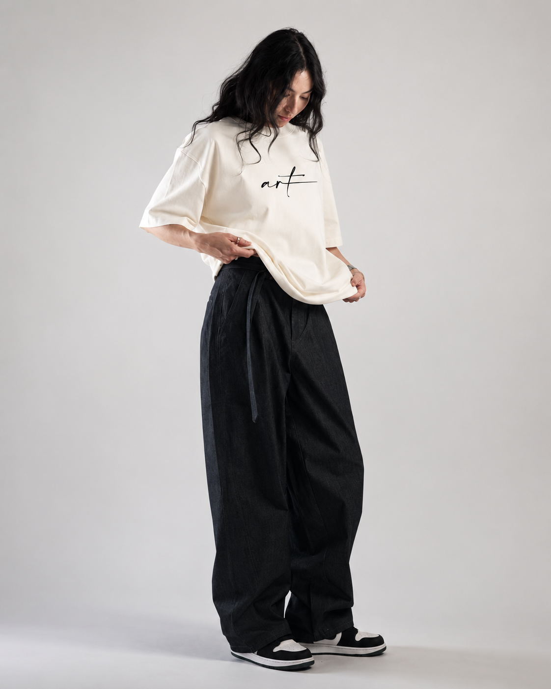 ART Minimal Graphic Oversized T-Shirt